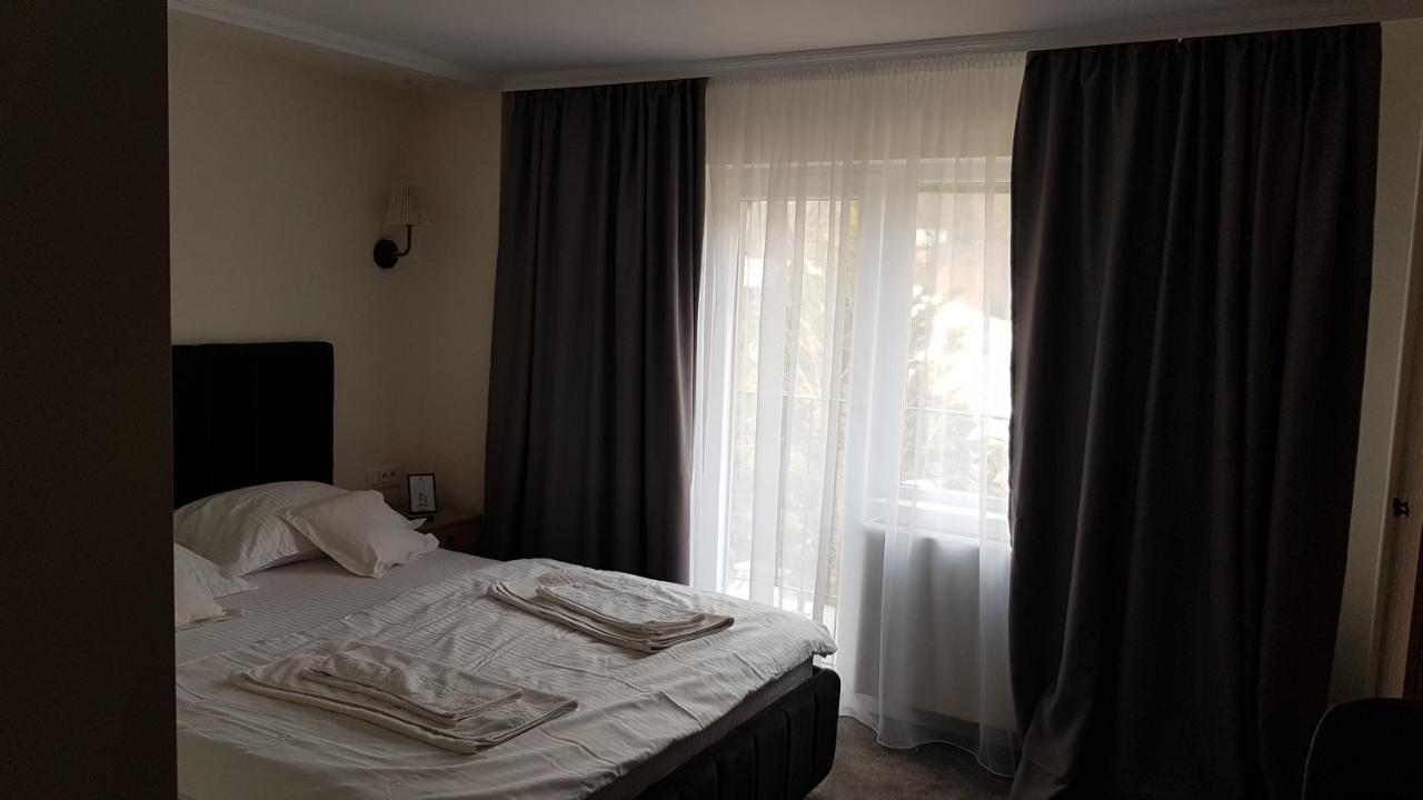 Pensiunea Ana Maria 바일레펠릭스 외부 사진